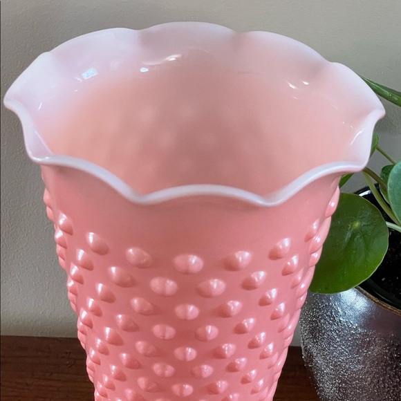 SOLD- HTF Anchor Hocking Milk Glass Hobnail Vase in Pink - Picture 2 of 2